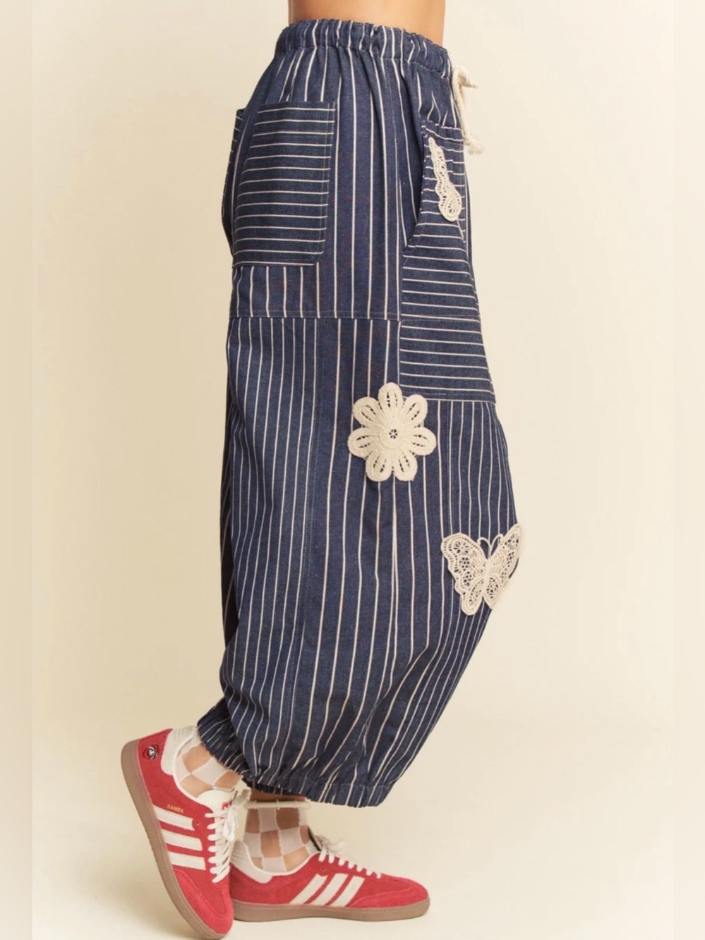 Davi & Dani Blue Stripe Butterfly Barrel Pants - Picture 4 of 6
